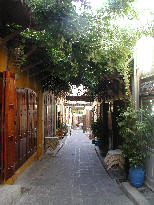 Typische Gasse in der Altstadt von Rhodos
